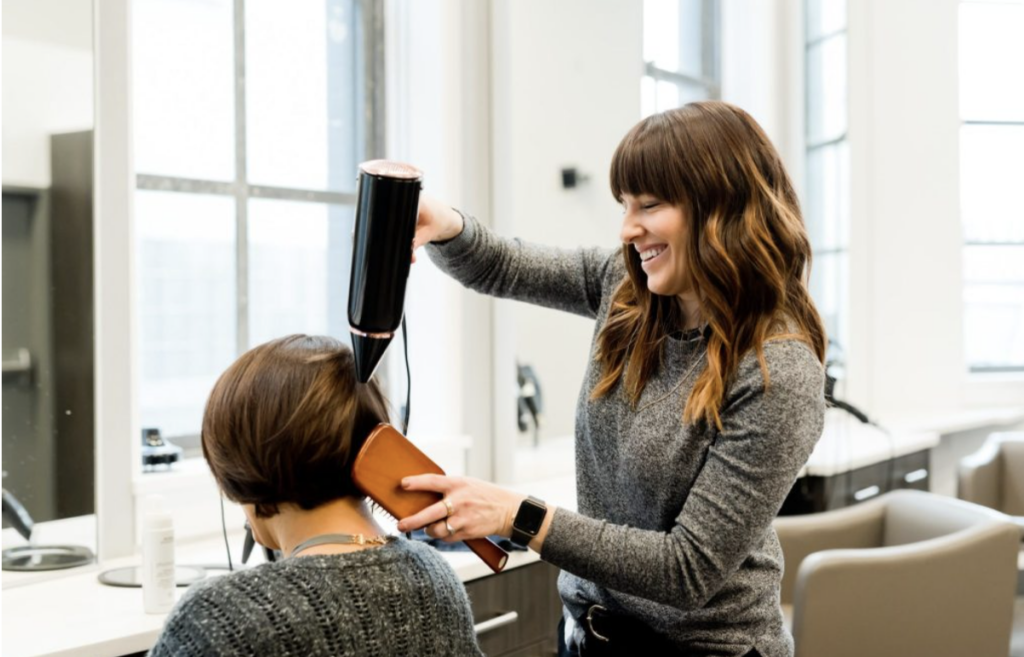 K&T-estilistas_peluquería-en-Madrid-Centro_peluqueria-en-chamberi_cuidado-del-cabello_blog